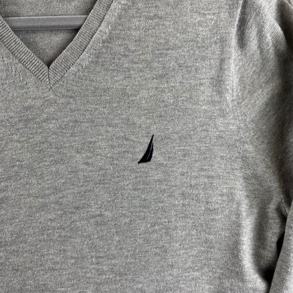 Nautica Navtech V-Neck Sweater Mens Medium Gray Long Sleeve Pullover (1723) - Picture 3 of 9